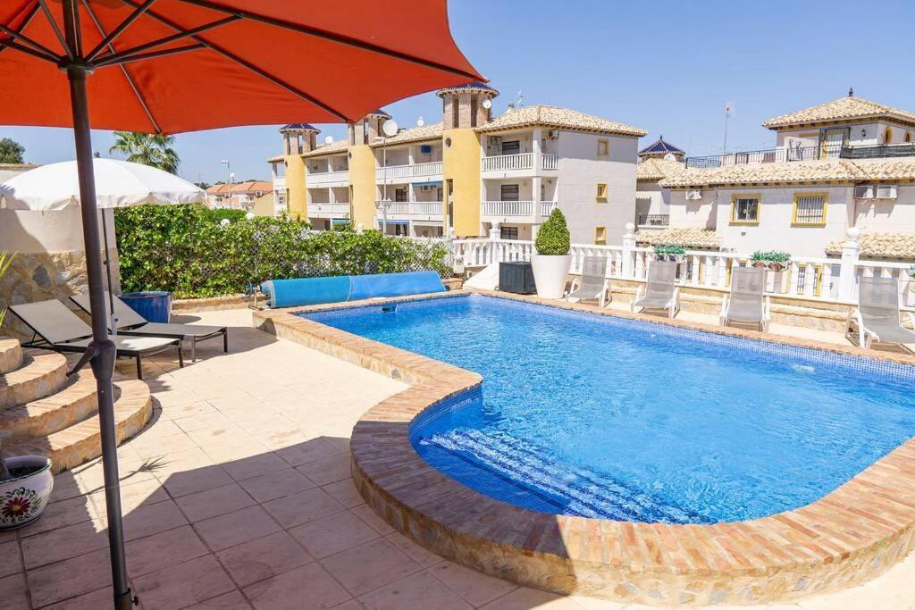 Casa Lilly-Rose, A Beautiful 3 Bedroom Detached Villa A Short Walk To The Villamartin Plaza & Golf Course Kültér fotó