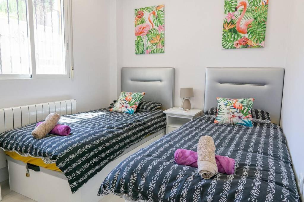 Casa Lilly-Rose, A Beautiful 3 Bedroom Detached Villa A Short Walk To The Villamartin Plaza & Golf Course Kültér fotó